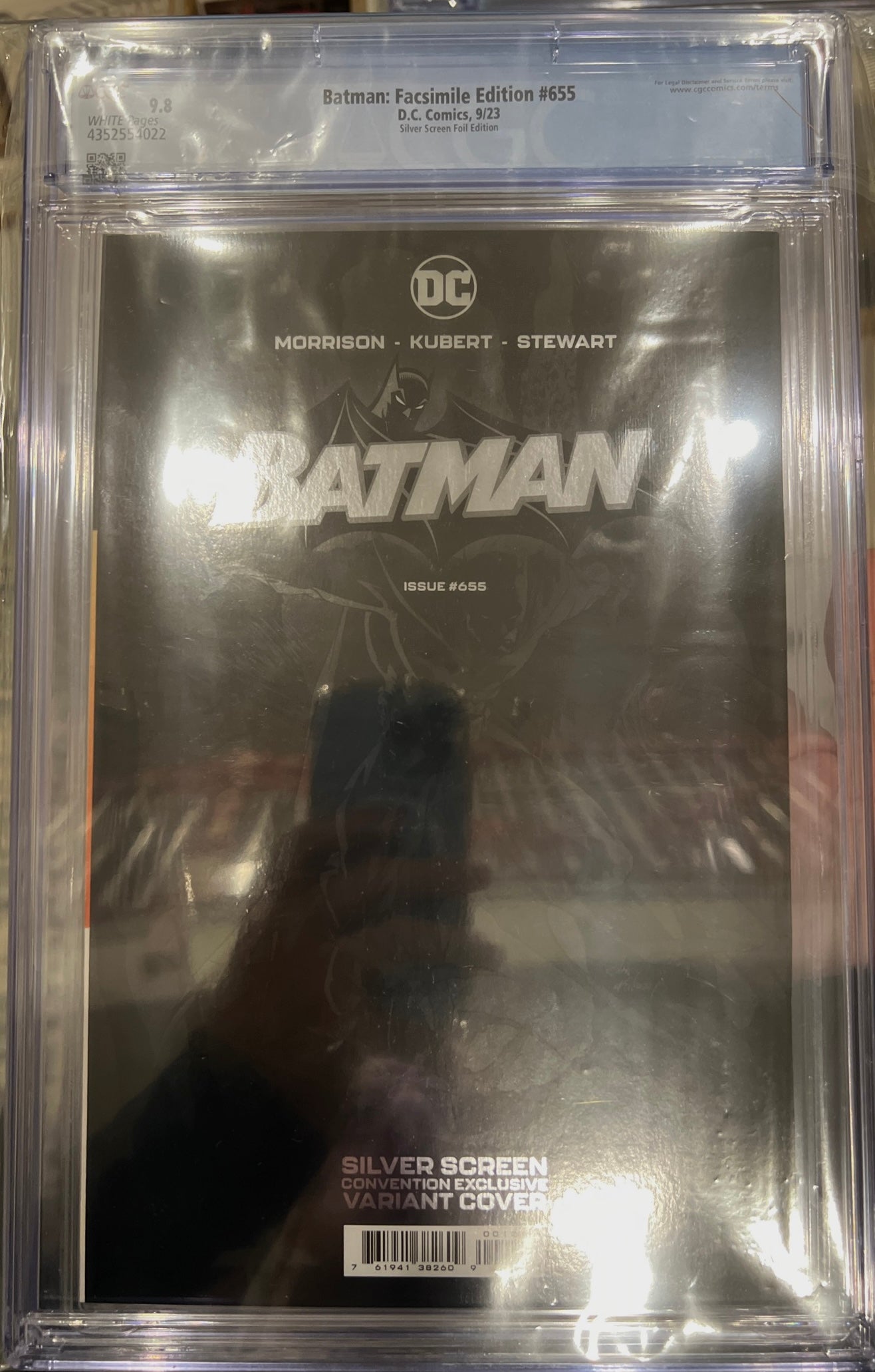 Batman: Facsimile Edition #655 CGC 9.8 (Silver Screen Foil Edition) SDCC 2023 Exclusive