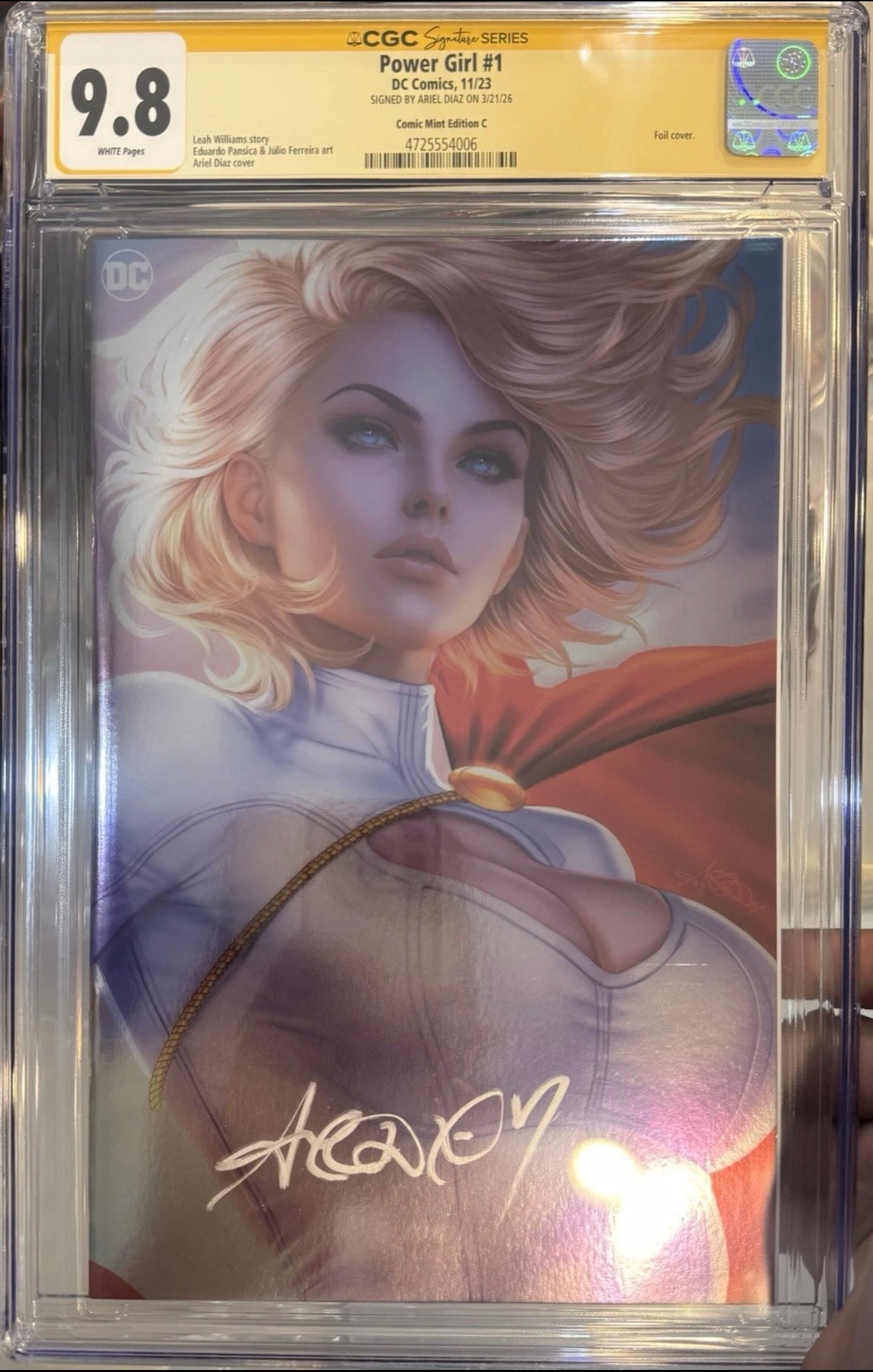 Power Girl #1 CGC SS 9.8 Signed By Ariel Diaz (DC, 2023) NYCC Convention Foil