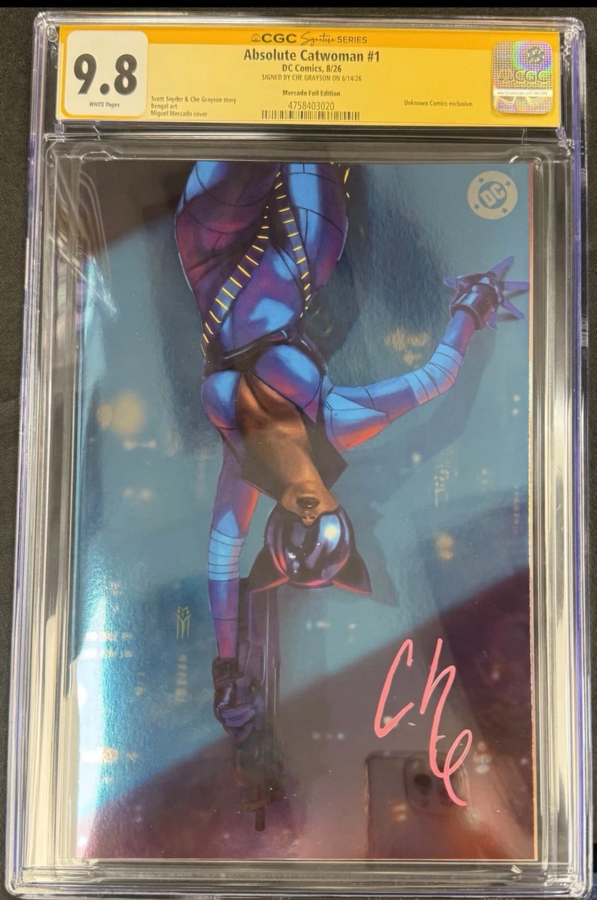 ABSOLUTE CATWOMAN #1 CGC SS 9.8 Signed By Che Grayson (Mercado Foil Variant) DC, 2026