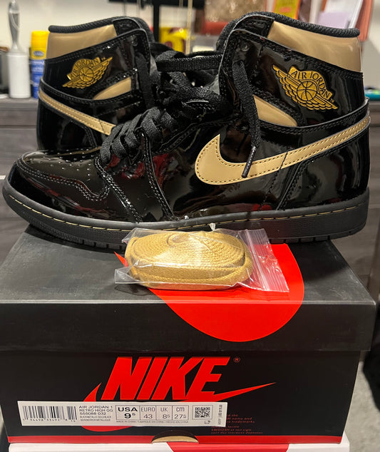Jordan 1 Retro High Black Metallic Gold Sneaker Size 9.5 (2020, 555088-032) (Used, Pre-Worn)