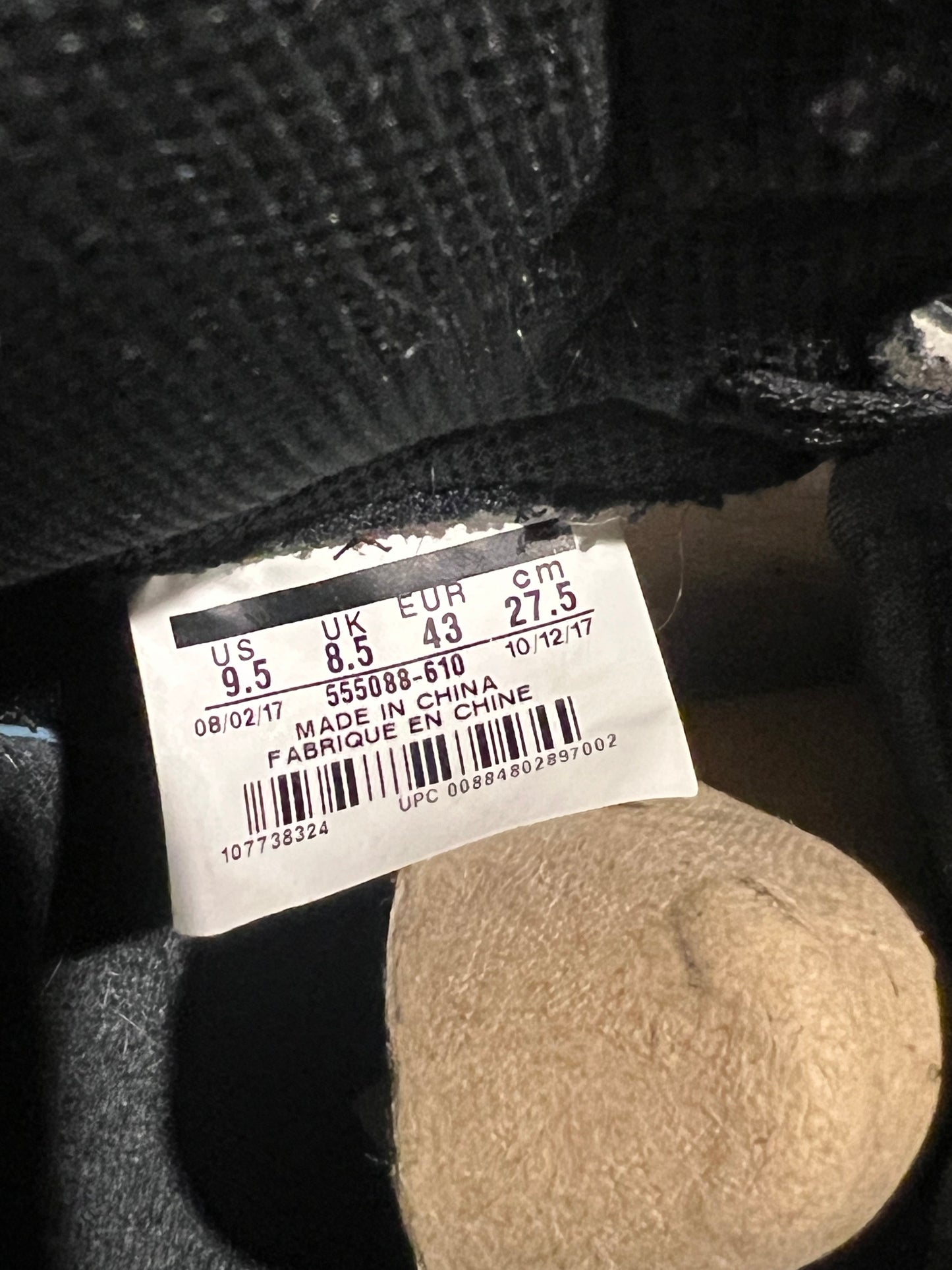 Jordan 1 Retro High Bred Toe Sneaker Size 9.5 (2022, 555088-610) (Used, Pre-Worn)